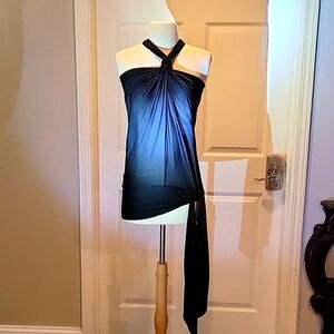 ROBERT RODRIGUEZ BLACK SILK TOP WITH A TOUCH OF SEQUINS IN SIZE Small